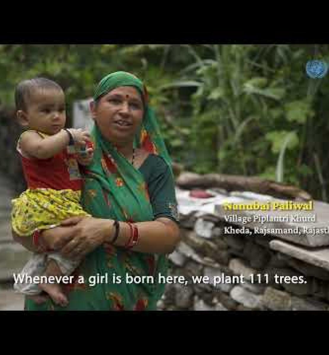 'Hijas, agua y árboles': La singular campaña de la India a favor del ecofeminismo 