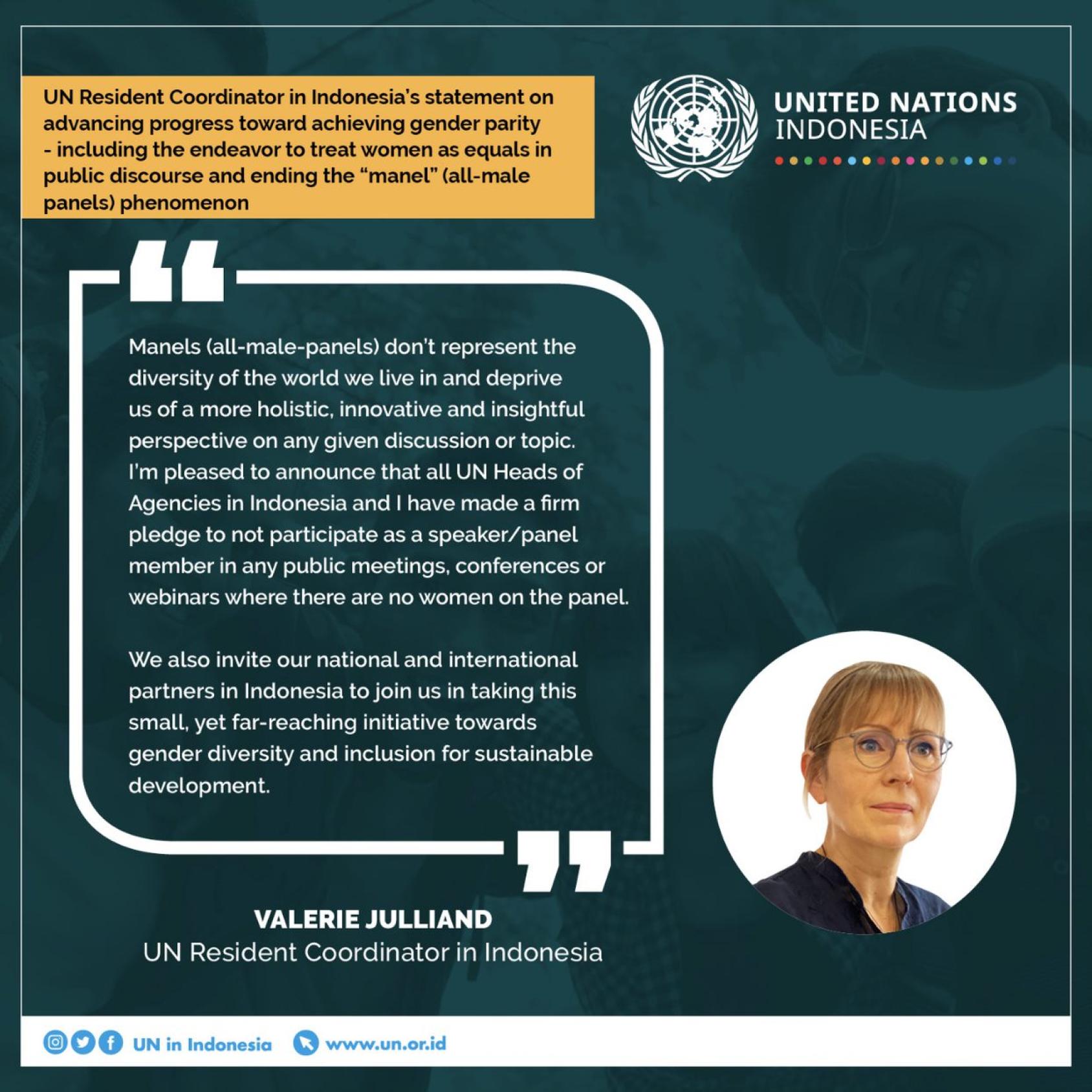 Image d'un écran vert où figurent le logo de l'ONU en Indonésie ainsi que la photo de la Coordonnatrice résidente de l'ONU et sa déclaration, en anglais, sur les panels de discussion 100% masculins.