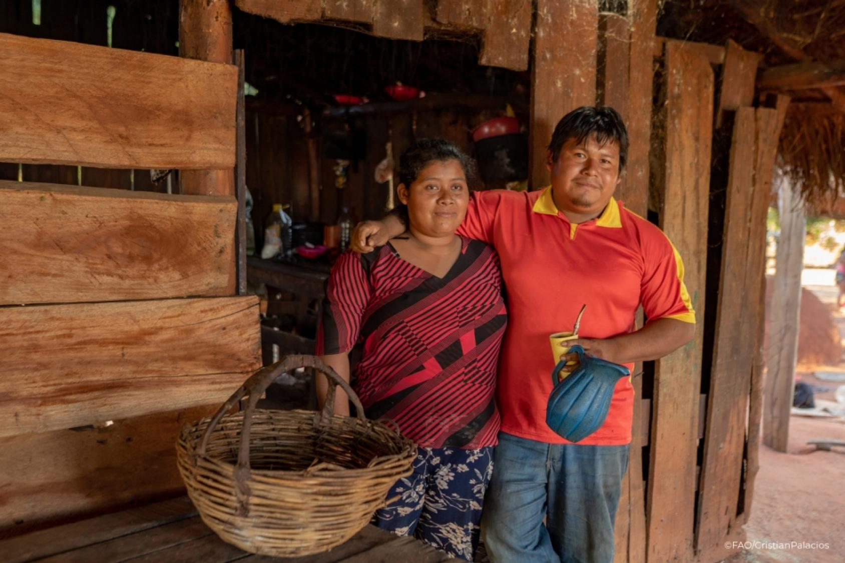 El proyecto utiliza los conocimientos y técnicas ancestrales del Pueblo Indígena Ava Guaraní para cosechar cultivos de una forma sostenible y ambientalmente racional que proteja el bosque y a sus habitantes en el futuro.