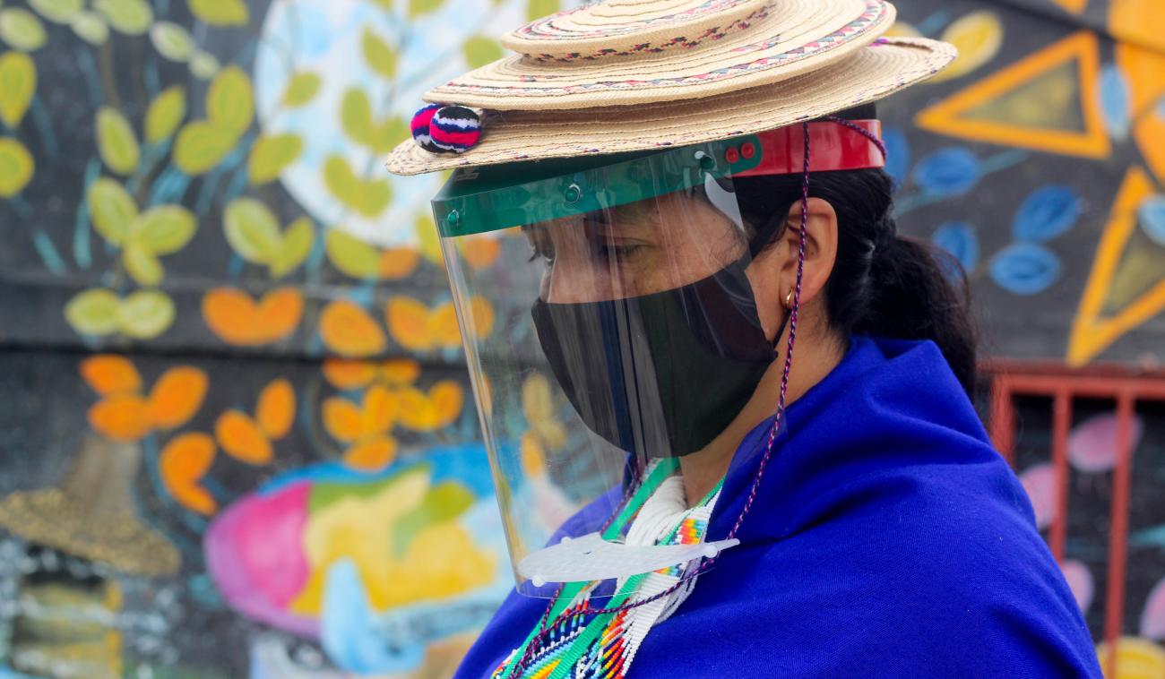 Junto con el Gobierno y sus asociados, el PNUD proporcionó equipos de bioseguridad, mascarillas y kits de alimentos a las comunidades indígenas del Cauca (Colombia).