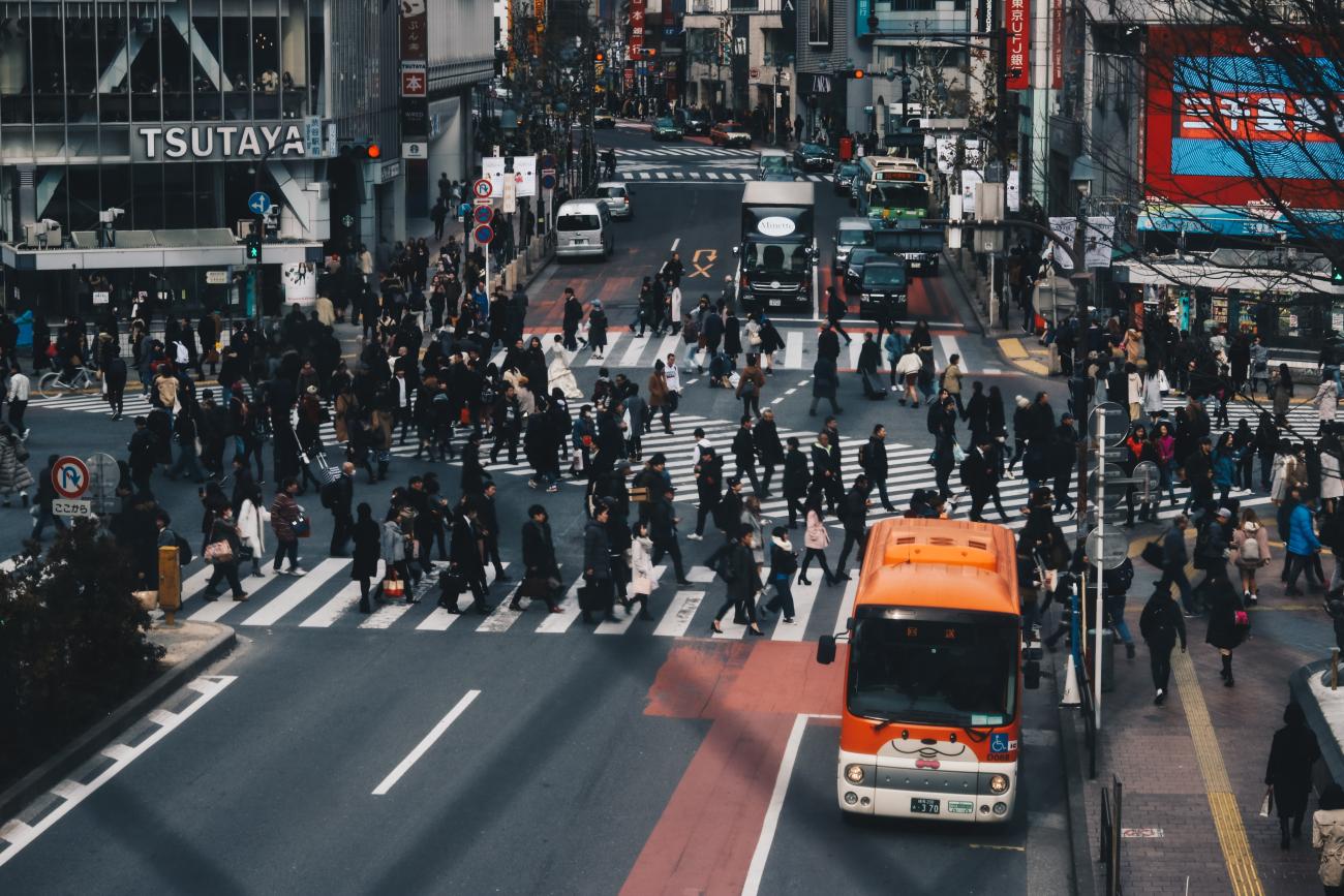 A crowded street crossing in a city in Japan