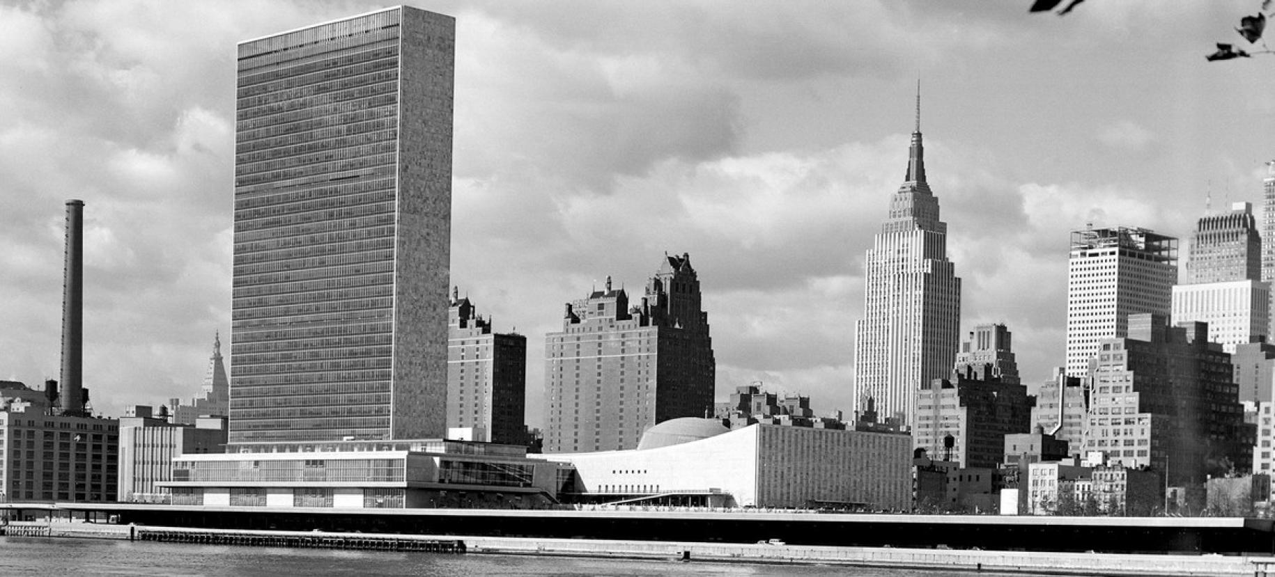 The Headquarters of the United Nations and New York's mid-Manhattan skyline, 24 October 1955.