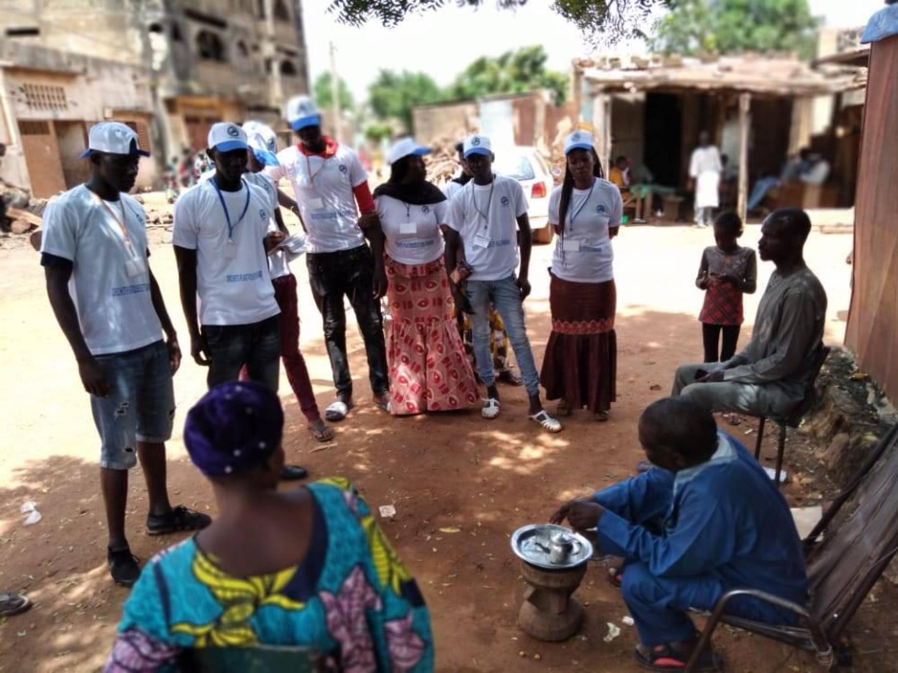 A group representing the UN meets with local communities in Mali.