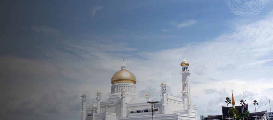 Vista de la Mezquita del Sultán Omar Ali Saifuddien, Brunei Darussalam.